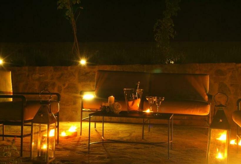 ホテル Borgo Canalicchio Di Sopra Relais