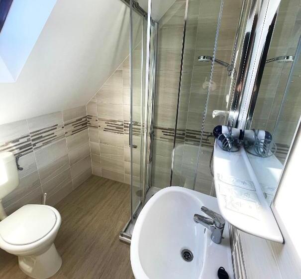 膳宿费 Kántás Vendégház Tihany