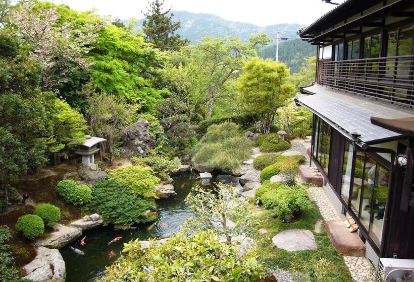 Japanese Ryokan Seryo
