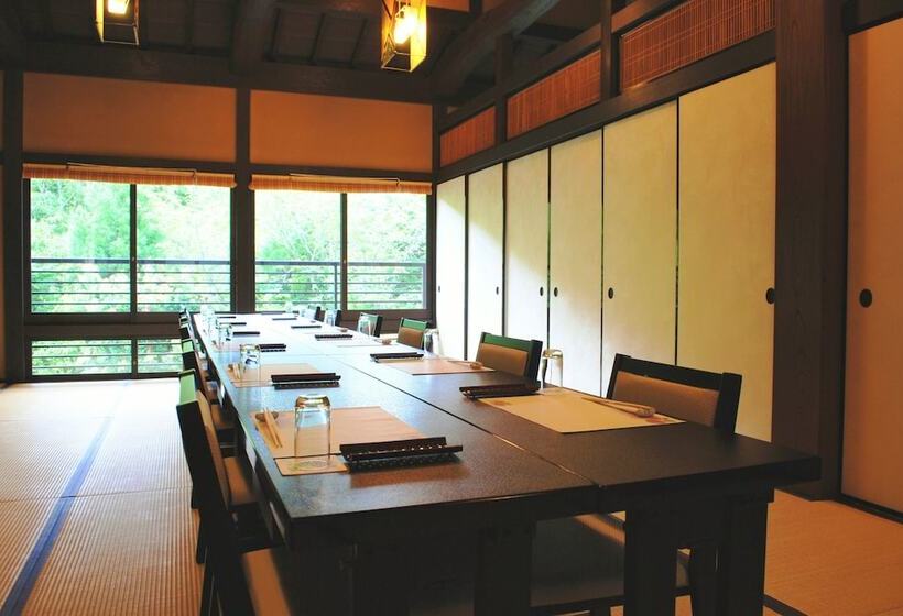 Japanese Ryokan Seryo