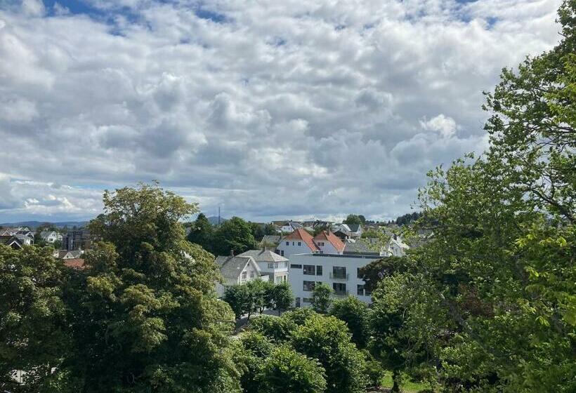Parken Terrasse Apartment