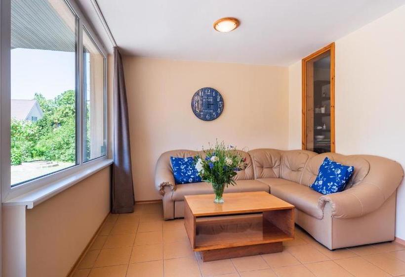 پانسیون Aidaras