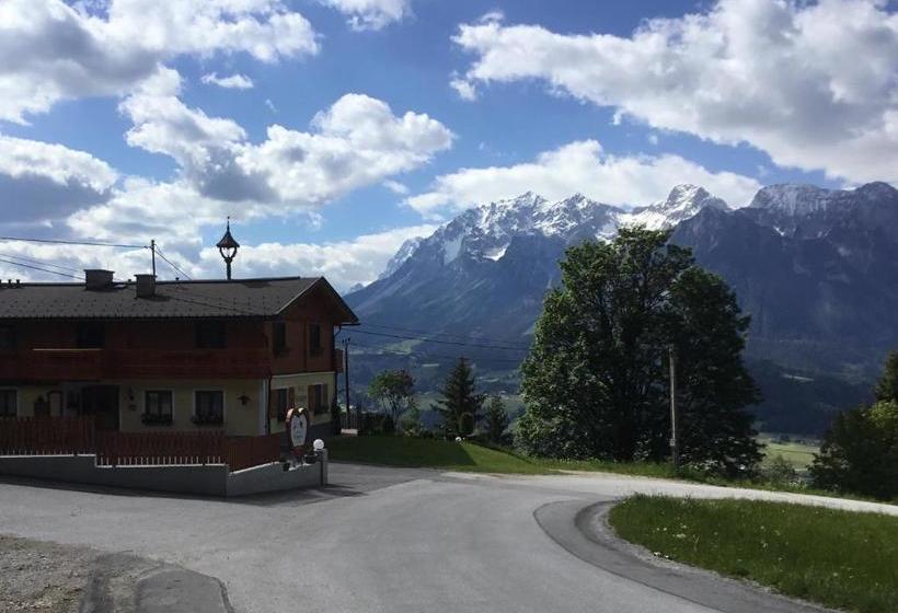 پانسیون Apparthaus Taxegger