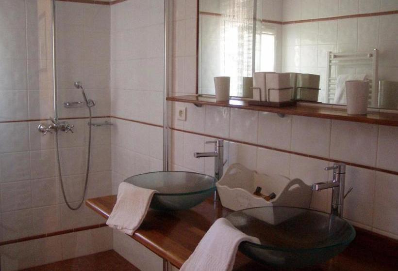 פנסיון Blanc Marine