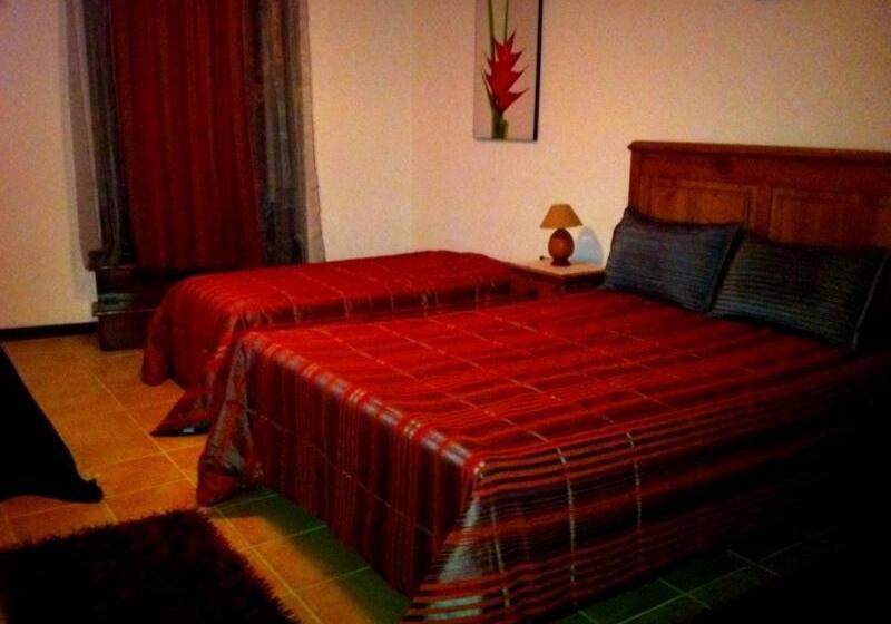 פנסיון Casa Do Brasao