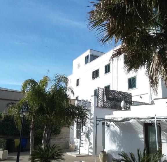 펜션 Corte Carafa Un Oasi Nel Centro Storico Con Parcheggio Interno Riservato