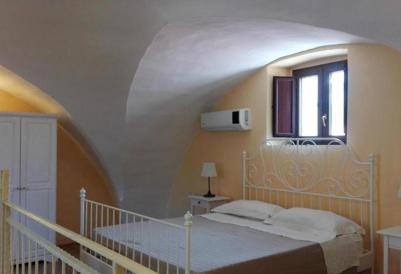 펜션 Corte Carafa Un Oasi Nel Centro Storico Con Parcheggio Interno Riservato