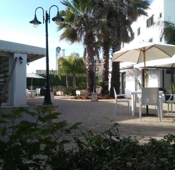 پانسیون Corte Carafa Un Oasi Nel Centro Storico Con Parcheggio Interno Riservato