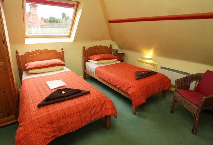 Пансион Cranston House