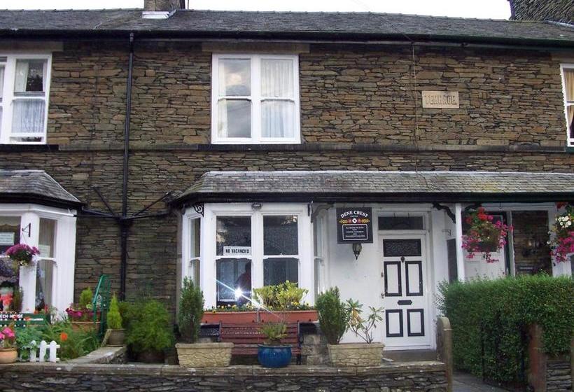 ペンション Denecrest Guest House