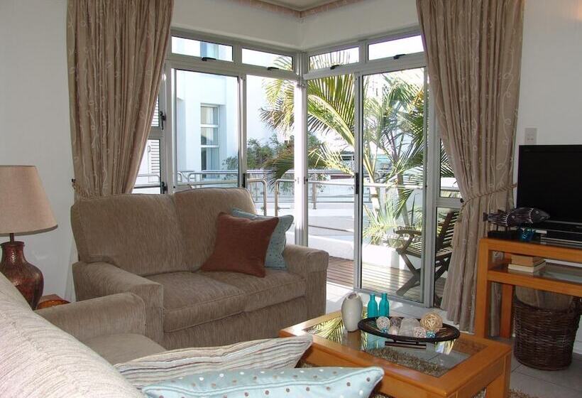 پانسیون Diaz 15 House On The Bay