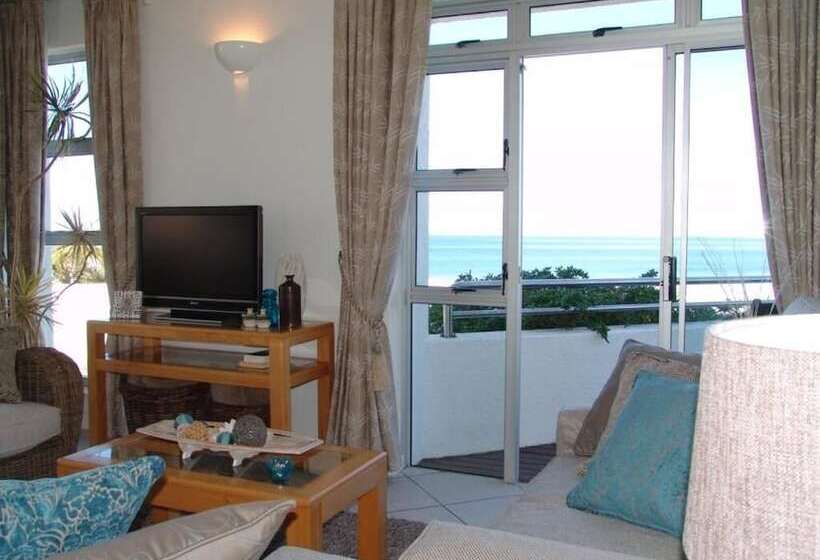 پانسیون Diaz 15 House On The Bay