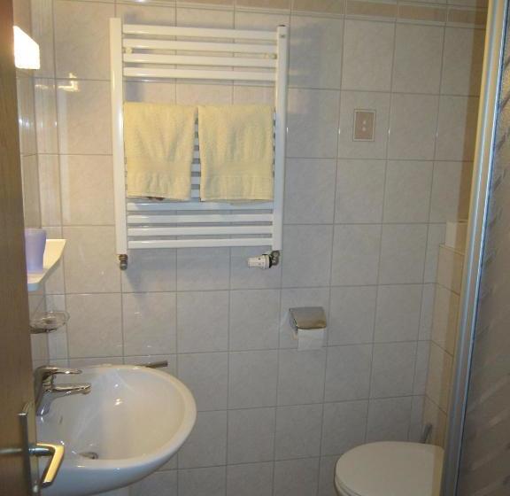 펜션 Gasthaus Hingerl