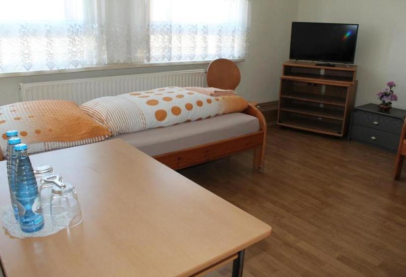 펜션 Gaststätte Alt Garbsen