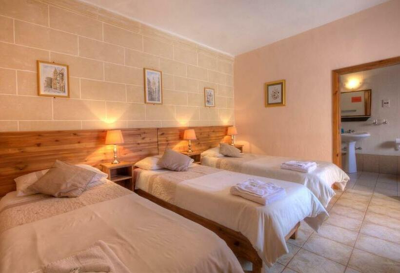 پانسیون Green Grove Guest House