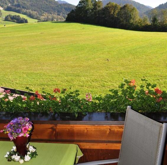 Пансион Gästehäuser Schwemmbauer