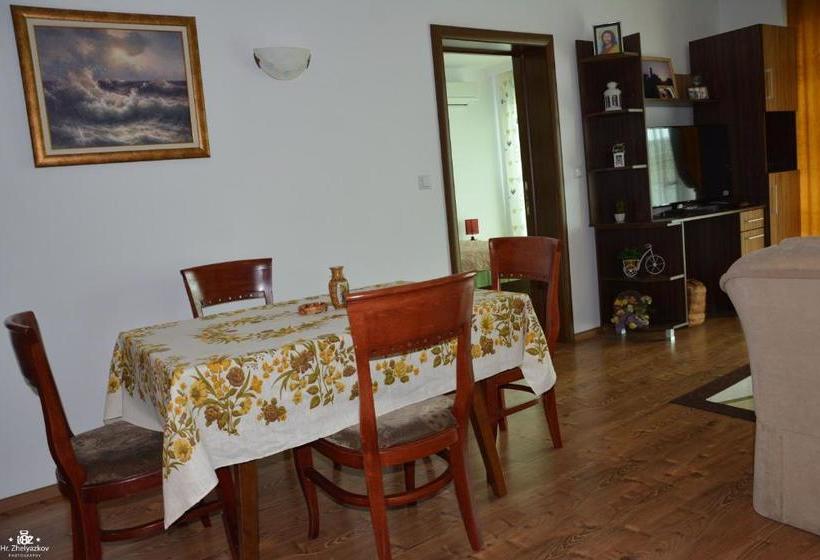 פנסיון Guest House Mimosa