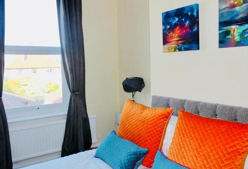 بنسيون Cwtch Guesthouse