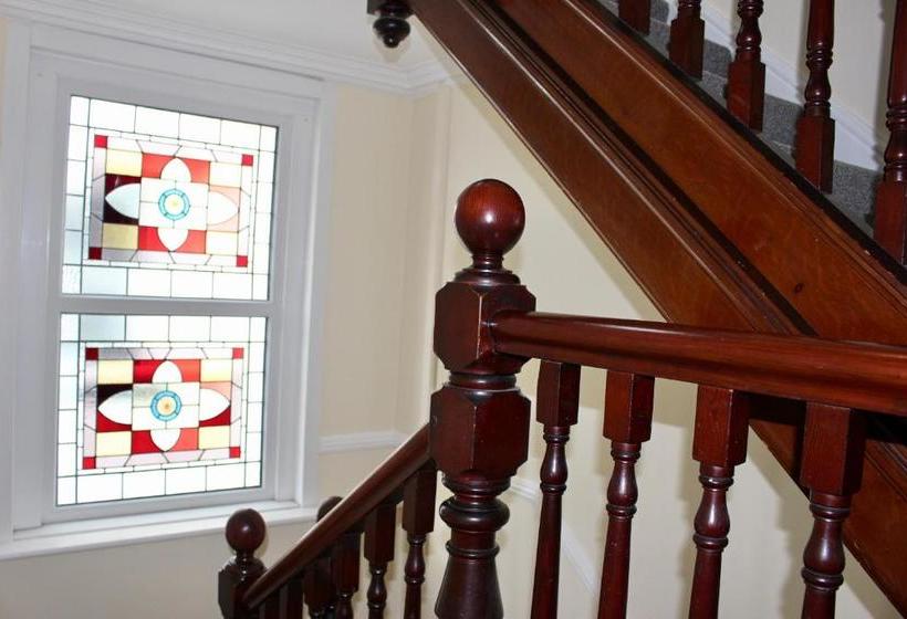 بنسيون Cwtch Guesthouse