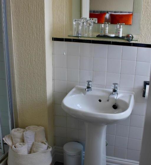 بنسيون Cwtch Guesthouse