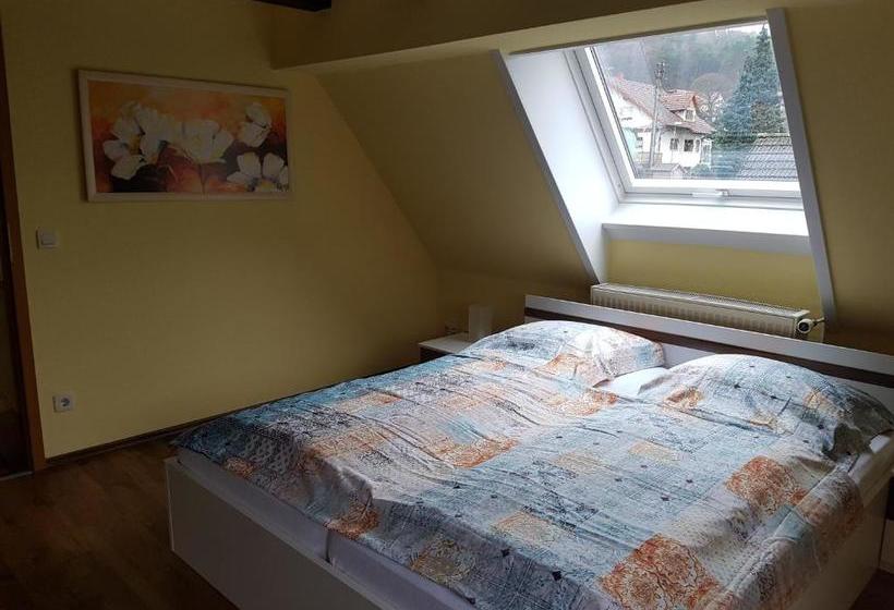 פנסיון Haus Am Kastanienwald