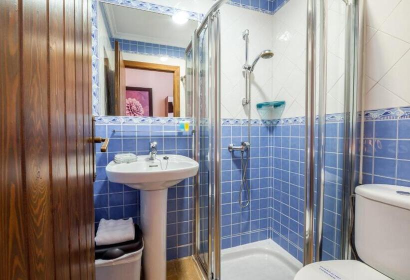 بنسيون Hostal El Asturiano