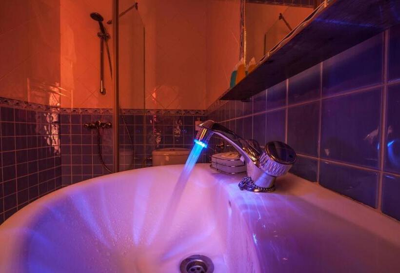 بنسيون Hostal El Asturiano