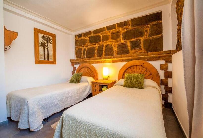 بنسيون Hostal El Asturiano