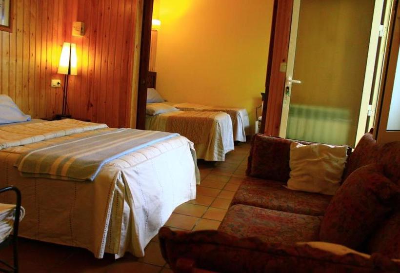 بنسيون Hostal Escartín