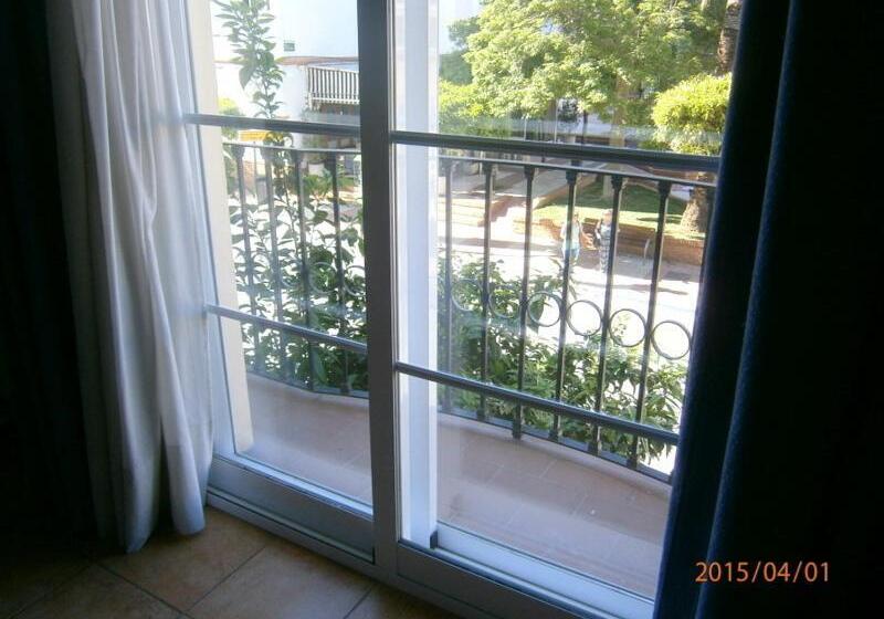 פנסיון Hostal La Colonia