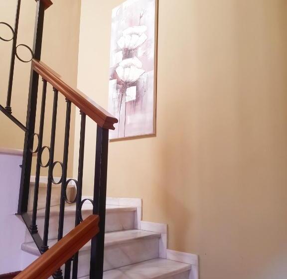 פנסיון Hostal La Colonia