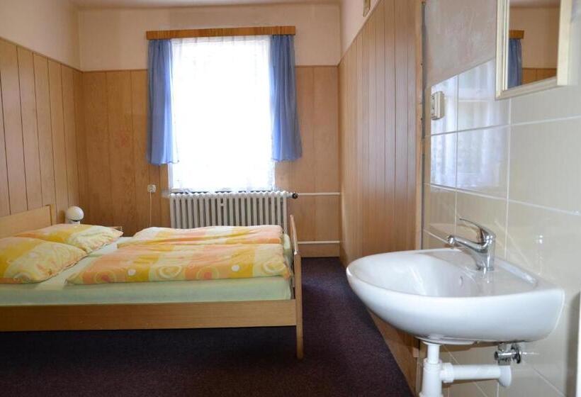 بنسيون Hostel Fortuna