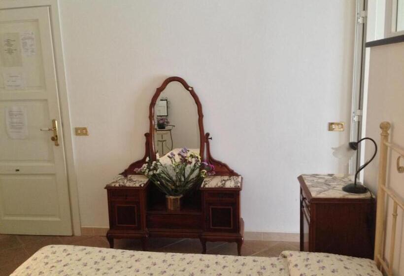 پانسیون Le Conchiglie