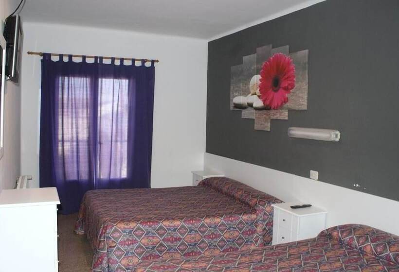 펜션 Pensió I Apartament Torrent