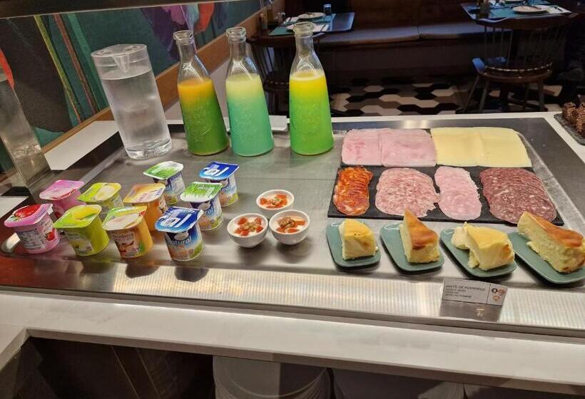 ペンション Pensió I Apartament Torrent