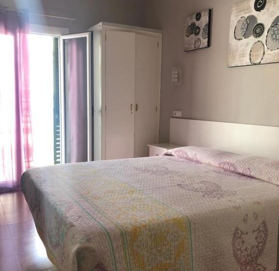 펜션 Pensió I Apartament Torrent