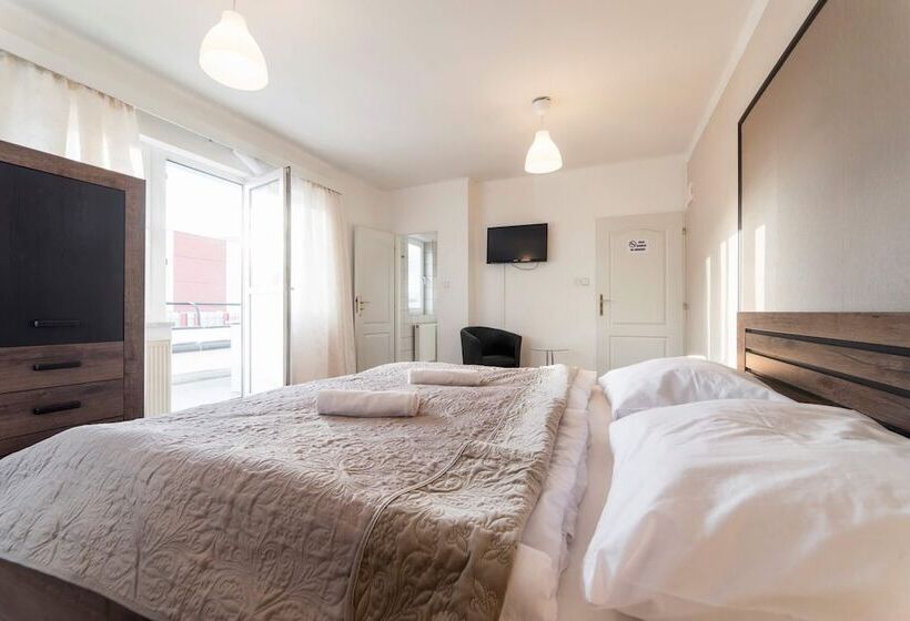 펜션 Penzion Homer Slany