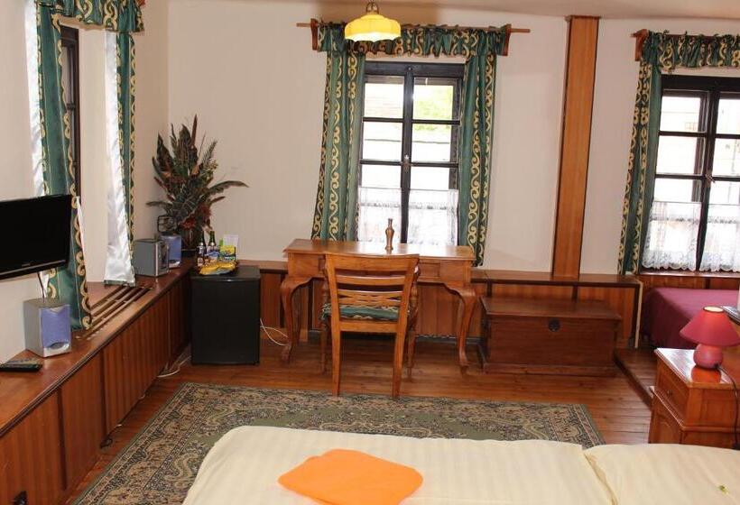 بنسيون Penzion Kasper Cyklopenzion