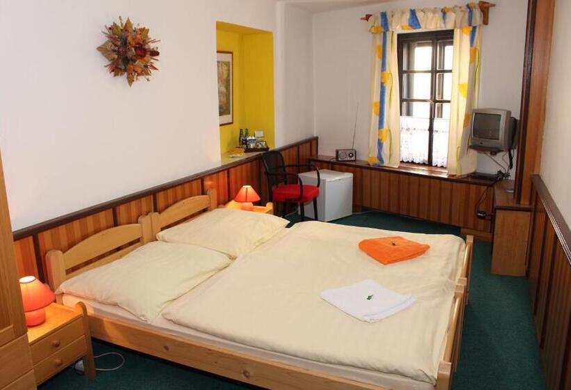 بنسيون Penzion Kasper Cyklopenzion