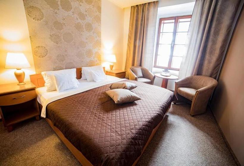 פנסיון Penzion Pod Zamkem