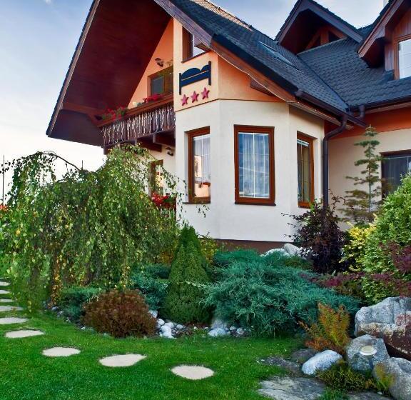 膳宿费 Penzion U šeliho