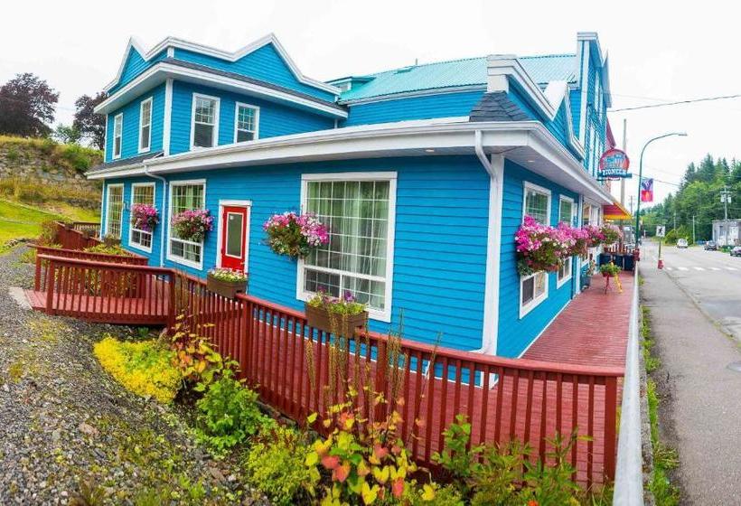 פנסיון Pioneer Inns