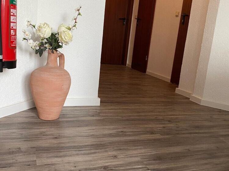 بنسيون Apartments Restaurant Cala Luna