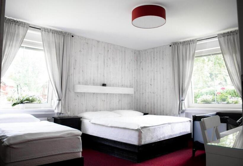 膳宿费 Rodinný Resort Uko