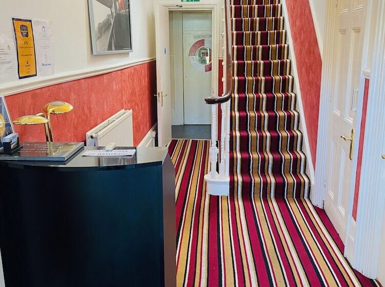 پانسیون The Grosvenor House