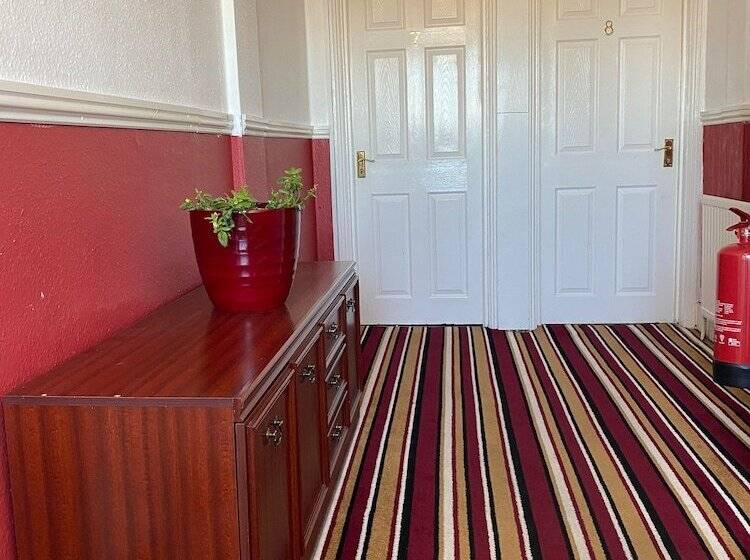 ペンション The Grosvenor House