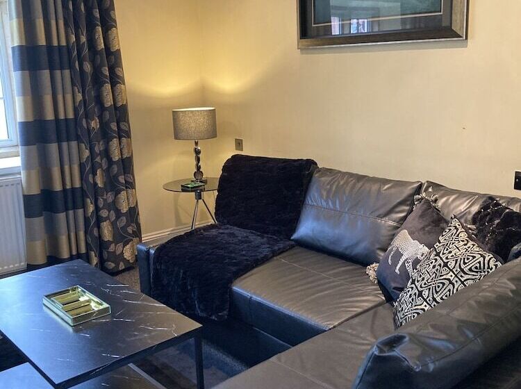 פנסיון The Keep Boutique