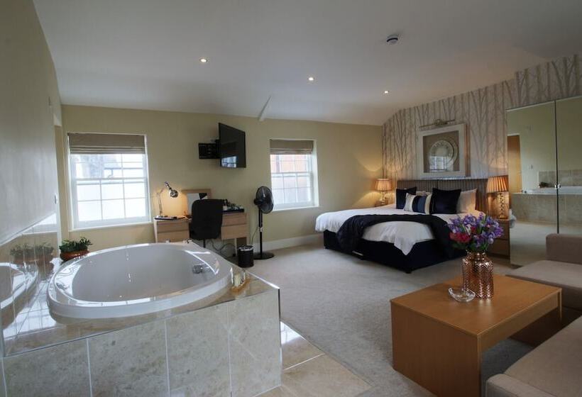 פנסיון The Keep Boutique