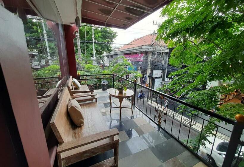 펜션 The Legian 777