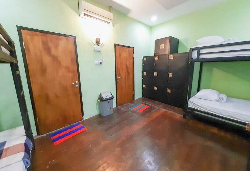 펜션 The Legian 777